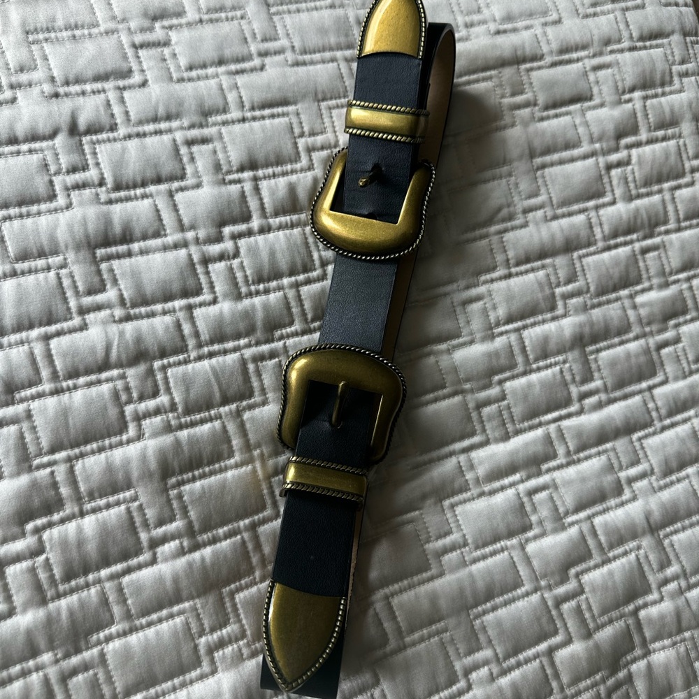 Vince Camuto Black and Gold Belt